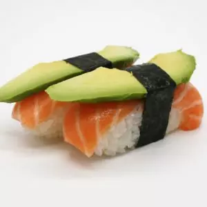 Sushis saumon avocat le comptoir à sushis