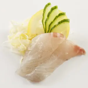 Sashimis daurade le comptoir à sushis